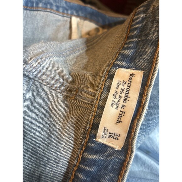 Abercrombie & Fitch Womens Ultra High Rise The 90s Straight Jean size 34/18L NWT - Picture 7 of 8
